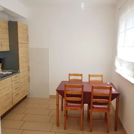 Palaca Sunca דירה *